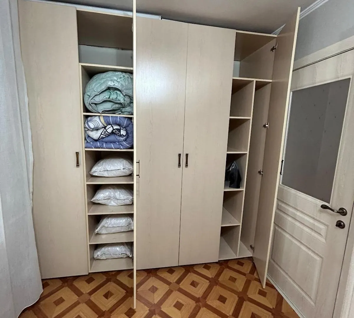 Flat for a daily rent Lägenhet Alma-Ata Kazakstan